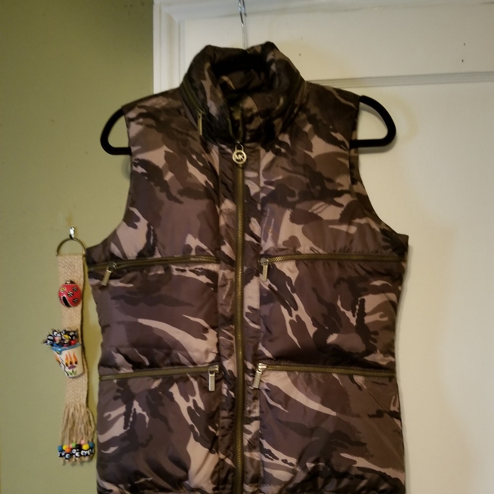 MK camo vest